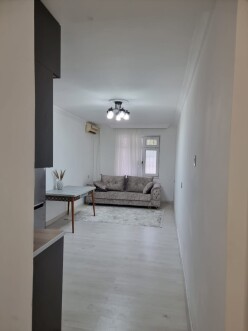 Satılır köhnə tikili 2 otaqlı 35 m²,  Bakıxanov