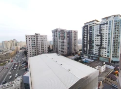 Satılır yeni tikili 4 otaqlı 209 m², Gənclik m.