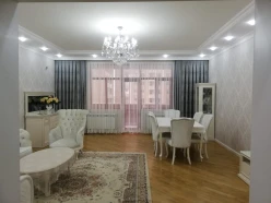 Satılır yeni tikili 3 otaqlı 140 m², 20 yanvar m.