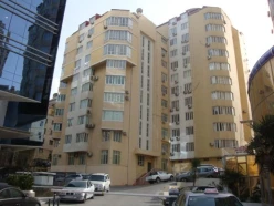 İcarə yeni tikili 4 otaqlı 150 m²,  28 May m.