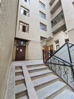 Satılır yeni tikili 3 otaqlı 97 m², İnşaatçılar m.