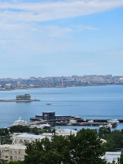 İcarə köhnə tikili 3 otaqlı 110 m²,  Səbail