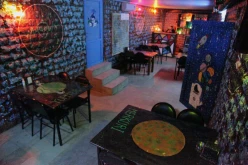 Рядом с метро Ичери Шехер продаётся однокомнатное помещение площадью 90 м².