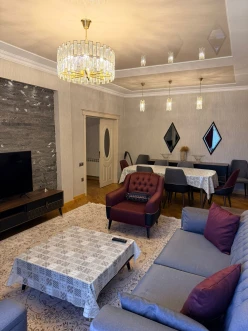 İcarə yeni tikili 2 otaqlı 90 m²,  Yasamal