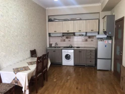 İcarə yeni tikili 2 otaqlı 42 m²,  Xırdalan