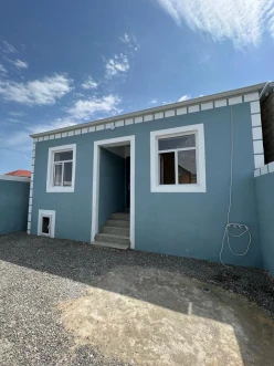 Satılır ev/villa 3 otaqlı 80 m², Binə q.