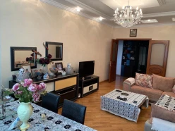 Satılır yeni tikili 3 otaqlı 120 m², İnşaatçılar m.