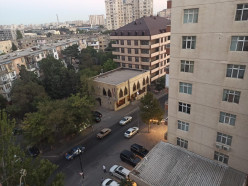 Satılır köhnə tikili 4 otaqlı 94 m², 7-ci mikrorayon q