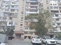 Продан Новое здание 4 Комнаты 100 m²,  Иншаатчылар м.