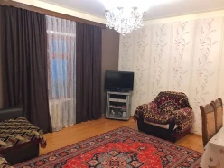 Satılır köhnə tikili 4 otaqlı 95 m², Badamdar q.