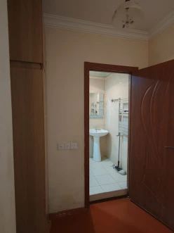 Sale new building 3 rooms 70 m²,  Insaatchilar m.