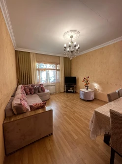 Satılır köhnə tikili 3 otaqlı 75 m², Sumqayıt