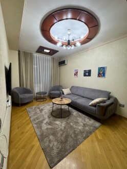 İcarə yeni tikili 3 otaqlı 120 m²,  Nizami m.