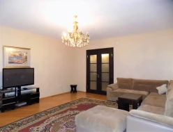 İcarə yeni tikili 3 otaqlı 150 m², Nəsimi r.