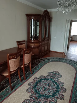Satılır köhnə tikili 3 otaqlı 80 m²,  Elmlər Akademiyası m.