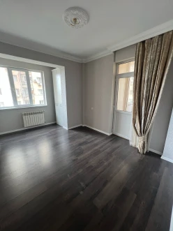 Продан Новое здание 3 комнаты 90 m²,  Иншаатчылар м.