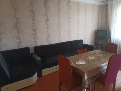 Satılır köhnə tikili 2 otaqlı 55 m², Azadlıq prospekti m.