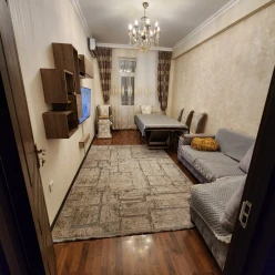 İcarə yeni tikili 3 otaqlı 85 m², İnşaatçılar m.