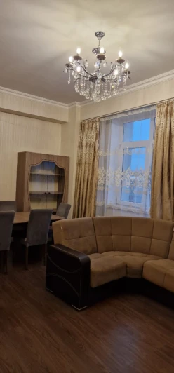 İcarə yeni tikili 3 otaqlı 85 m², İnşaatçılar m.