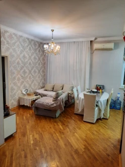 Satılır köhnə tikili 3 otaqlı 55 m², Badamdar q.