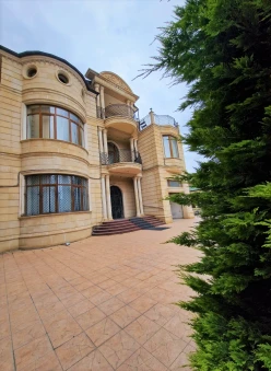 İcarə ofis 16 otaqlı 400 m², 20 yanvar m.