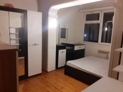 Satılır köhnə tikili 2 otaqlı 45 m², Nizami m.