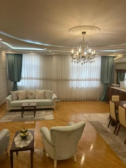 Satılır yeni tikili 3 otaqlı 170 m², Gənclik m.