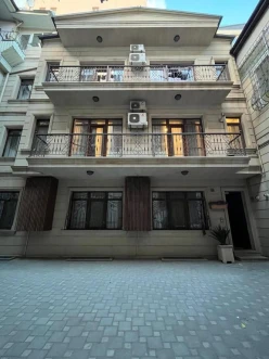Satılır köhnə tikili 2 otaqlı 84 m²,  Sahil m.