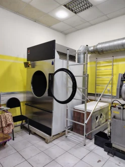 Satılır obyekt 150 m²,  Azadlıq prospekti m.