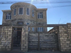Satılır ev/villa 7 otaqlı 254 m², İnşaatçılar m.