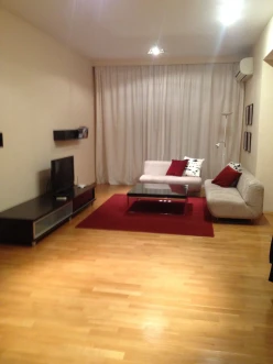 Satılır yeni tikili 2 otaqlı 84 m², 28 May m.
