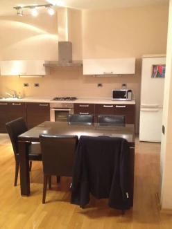 Satılır yeni tikili 2 otaqlı 84 m², 28 May m.-6