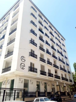 Объект площадью 400 м² рядом с метро Нэнами — продаётся