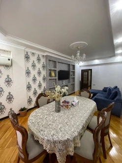Satılır yeni tikili 3 otaqlı 120 m², İnşaatçılar m.