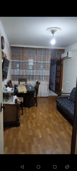 İcarə köhnə tikili 2 otaqlı 50 m²,  Neftçilər m.