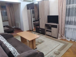 İcarə köhnə tikili 2 otaqlı 32 m², Nizami m.