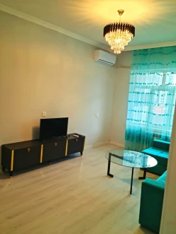 Satılır köhnə tikili 2 otaqlı 60 m²,  Nəriman Nərimanov m.