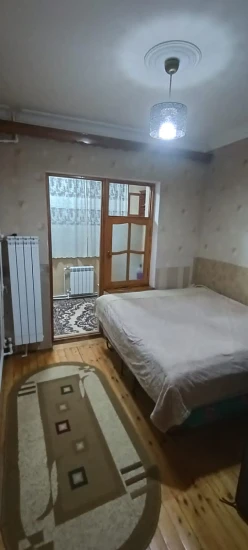 Satılır köhnə tikili 2 otaqlı 40 m², İnşaatçılar m.